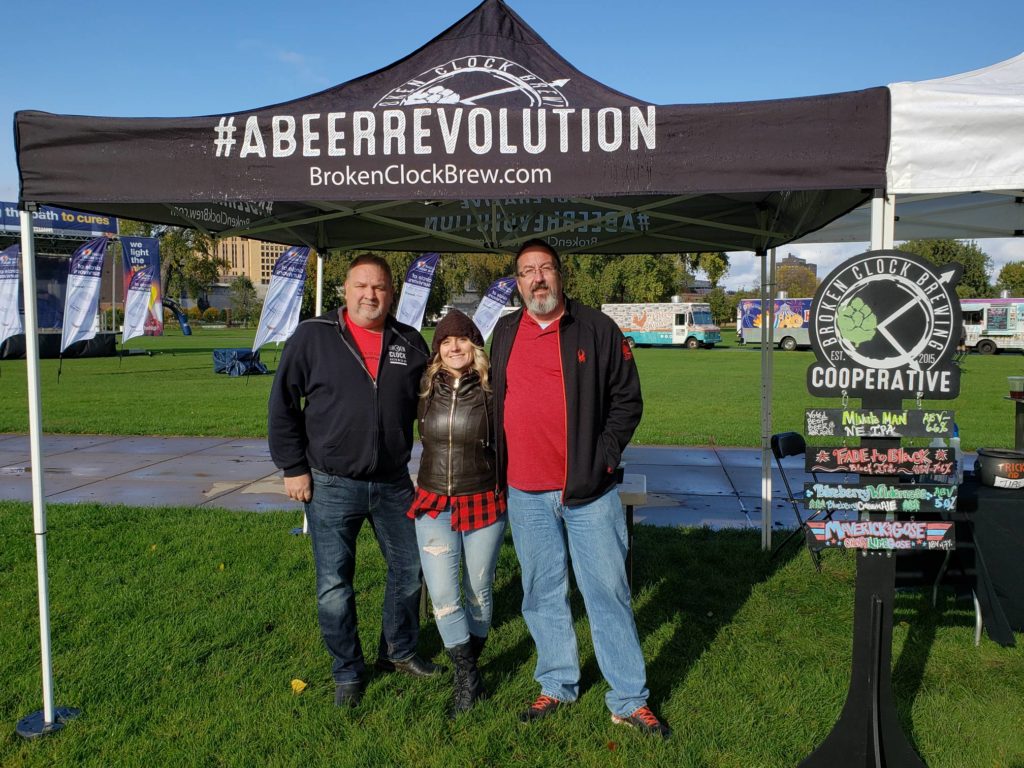 Let’s get a hell yeah if you agree cancer sucks!
…