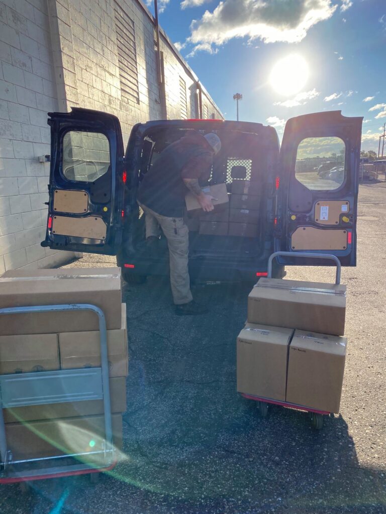 Rise and shine, it's crowler delivery day! Fresh crowlers going out this mornin…