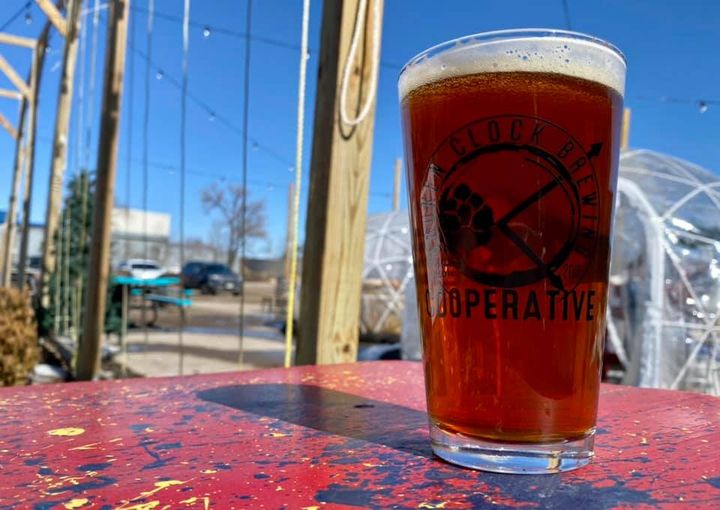 It’s another B-E-A-utiful day! Join us for indoor or outdoor seating today! ?